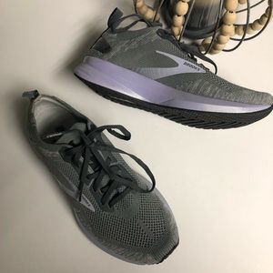 Brooks Levitate 4